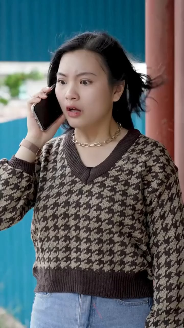 [FILM LENGKAP] 026I0722 Siapa yang berani sentuh Kelly, Kalau udah jatuh cinta, dunia terasa milik berdua